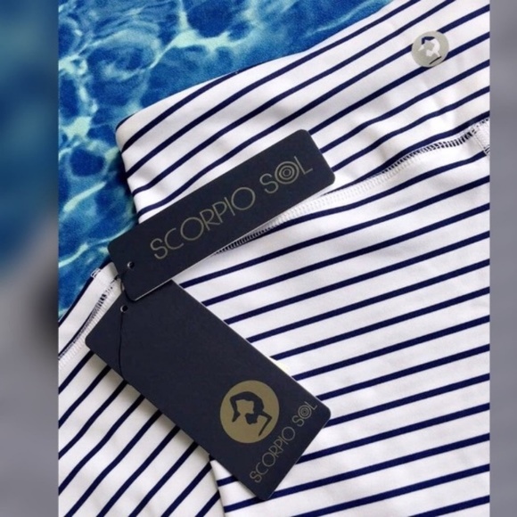 ❌ SOLD ‼️ Quiet Stripe Legging - Picture 2 of 4